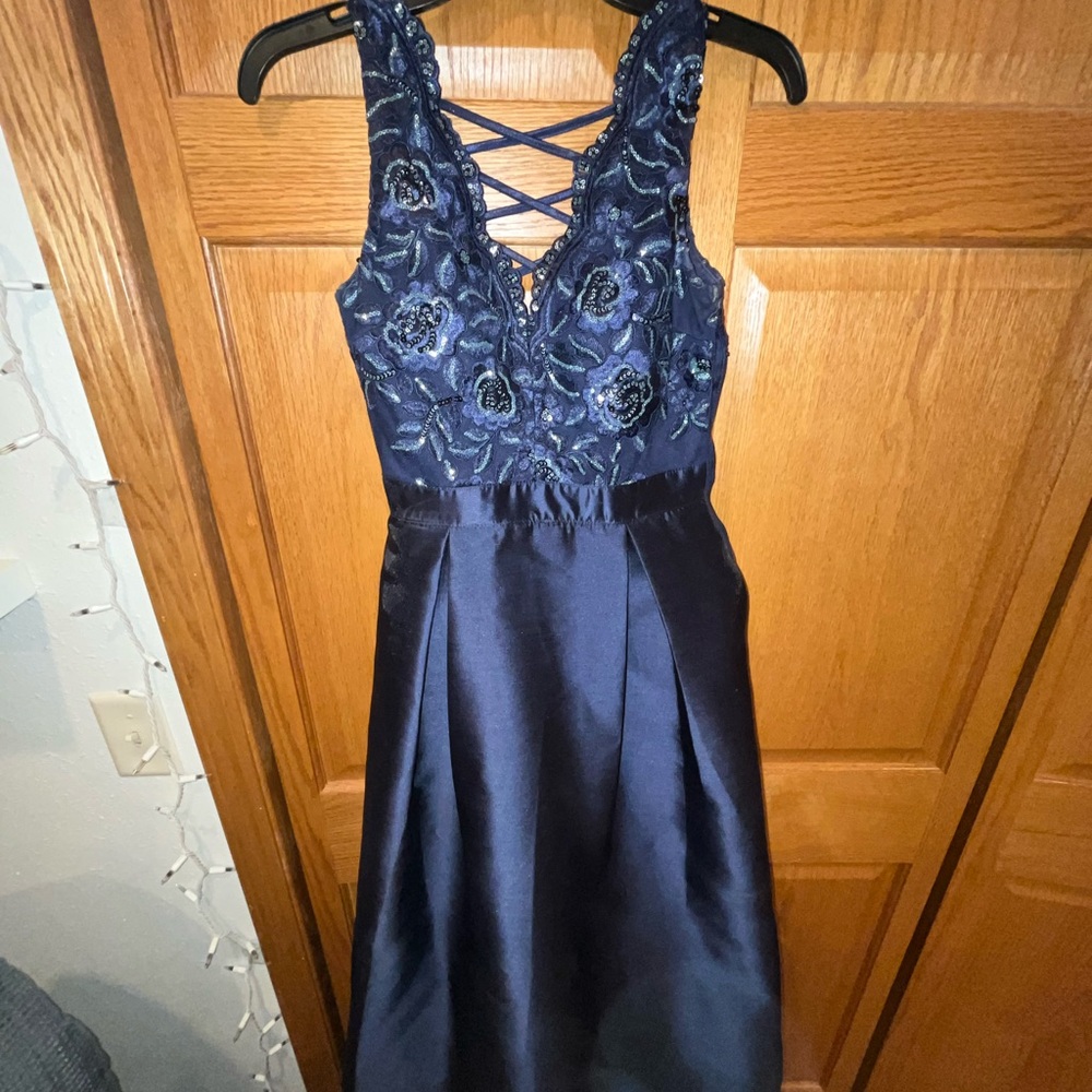 Prom dress - Picture 3 of 3
